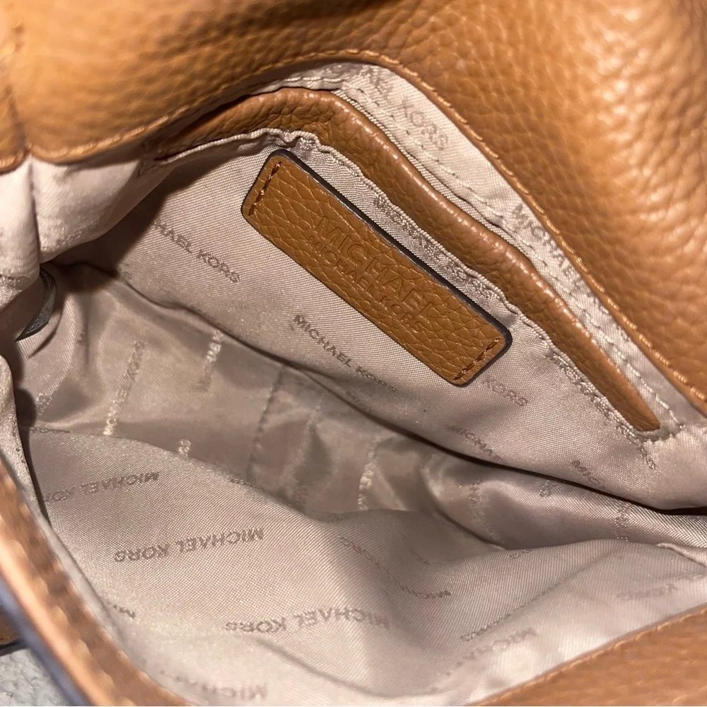 MICHAEL KORS CROSSBODY